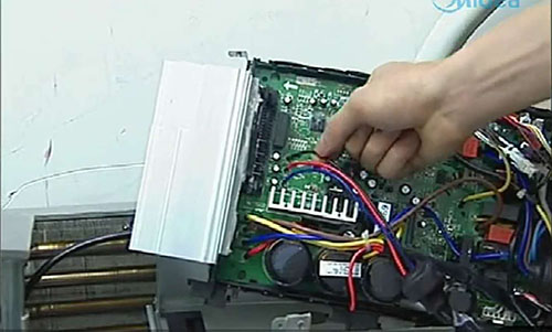 二连浩特美的空调电话是多少